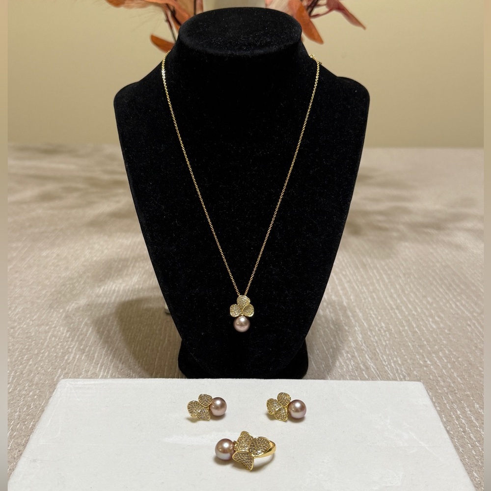 Mikimoto inspired flower fresh water pearl set